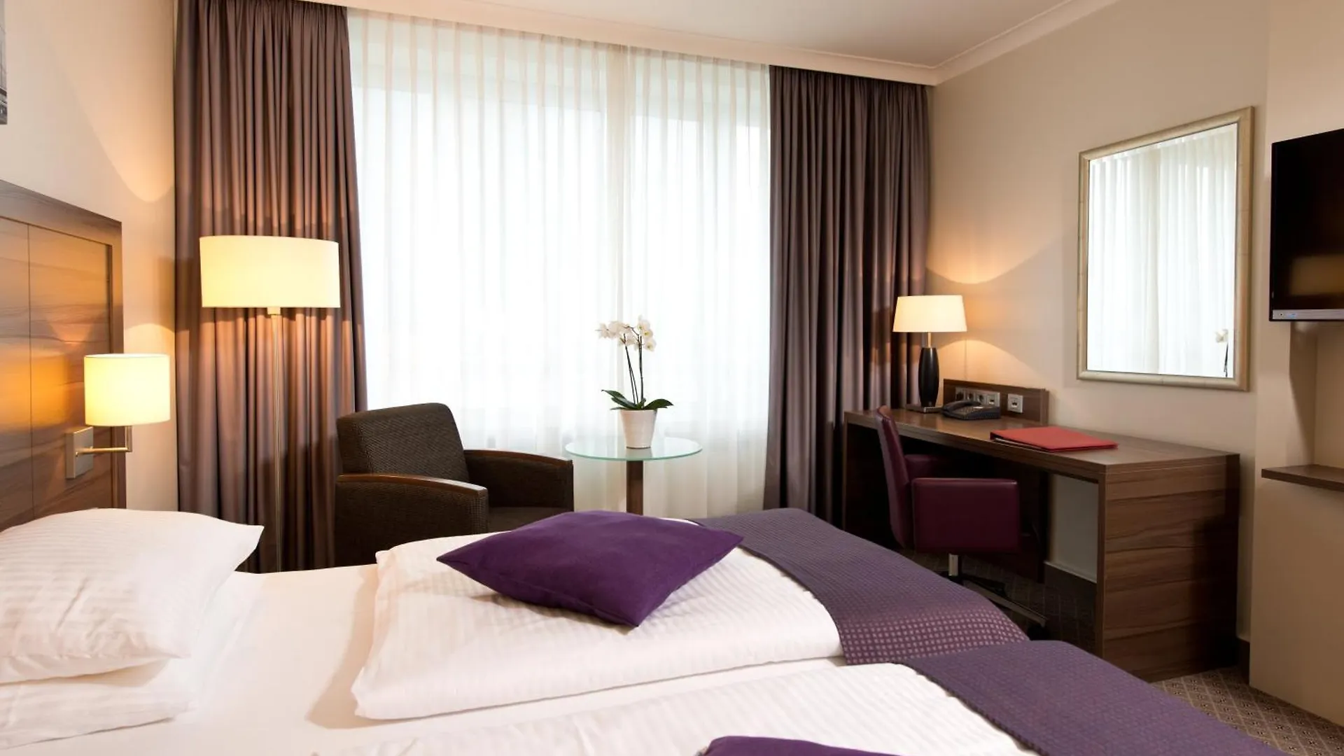 Leonardo Royal Hotel Düsseldorf Königsallee 4*,  Alemania