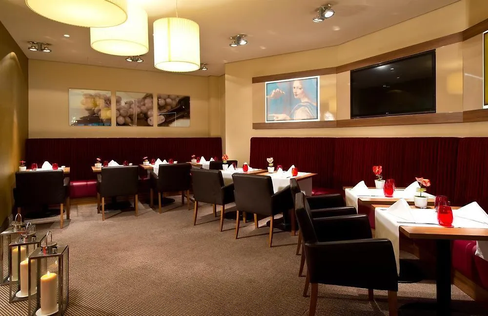 Leonardo Royal Hotel Düsseldorf Königsallee 4*,